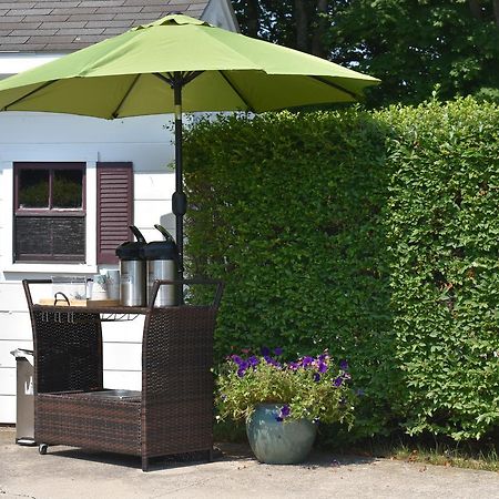 Hathaways Guest Cottages Charlestown Extérieur photo